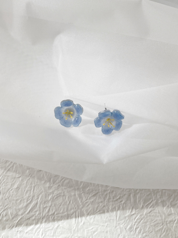 【一粒の花】ネモフィラ/nemophila/スタッドピアス/青/ブルー/blue/可愛い/モービル 3枚目の画像