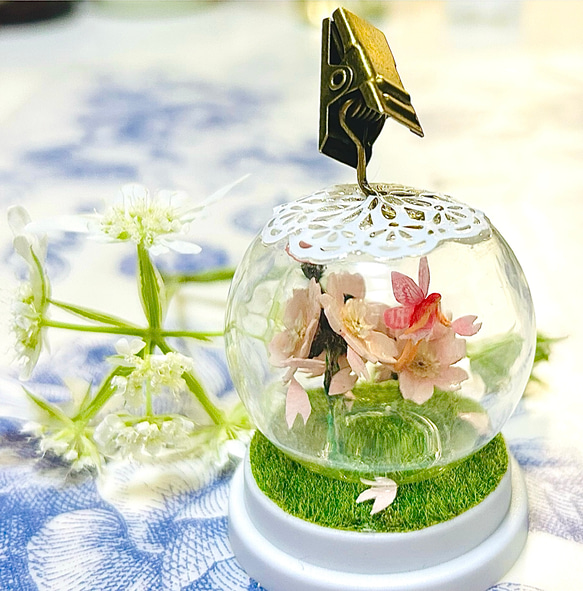 ミニガラスドームの妖精メモスタンド（その2） 妖精標本商会 小瓶の