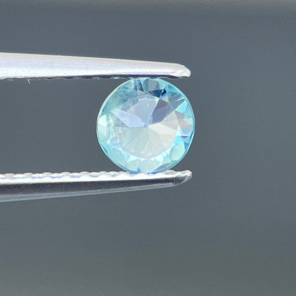 ブルージルコン天然石 4.4mm Natural Blue Zircon 6枚目の画像