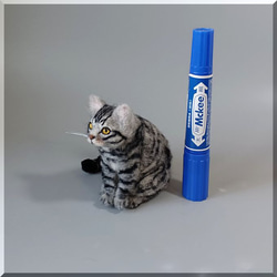 羊毛フェルト　猫　サバトラ猫さん　手のひらサイズ　サバトラ　ねこ　ネコ　猫フィギュア 8枚目の画像