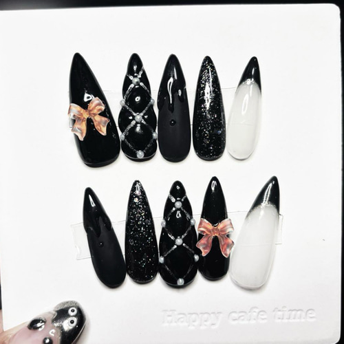 ブラックネイル/キルティングネイル/地雷ネイル/ロングネイル ネイル