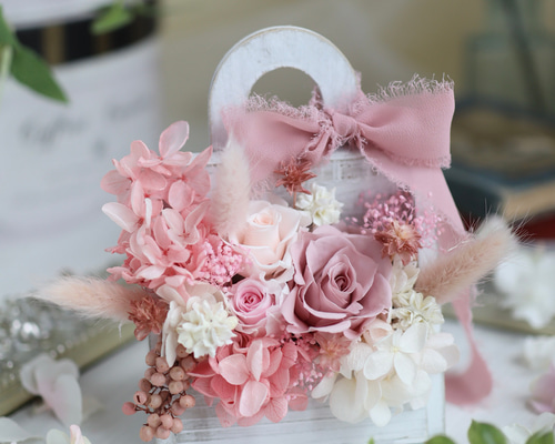 プリザーブドフラワー♡羊さんのウッドジョッパーズアレンジ プリザーブドフラワー♡羊さんのウッドジョッパーズアレンジ