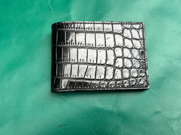 手縫いワニ革二つ折り財布（受注生産, 送料無料） 