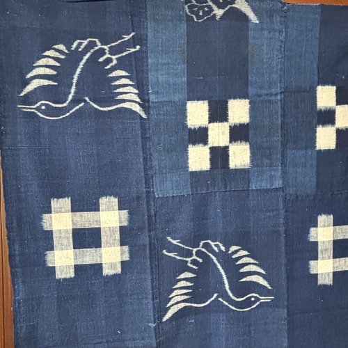 絵絣 藍染 木綿 鶴亀 鶴 亀 正月 めでたい 明治 ボロ ぼろ 井形 はぎれ