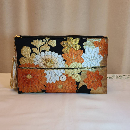 新品シルク花模様着物帯の2waysクラッチバッグ（最後の一点） クラッチ