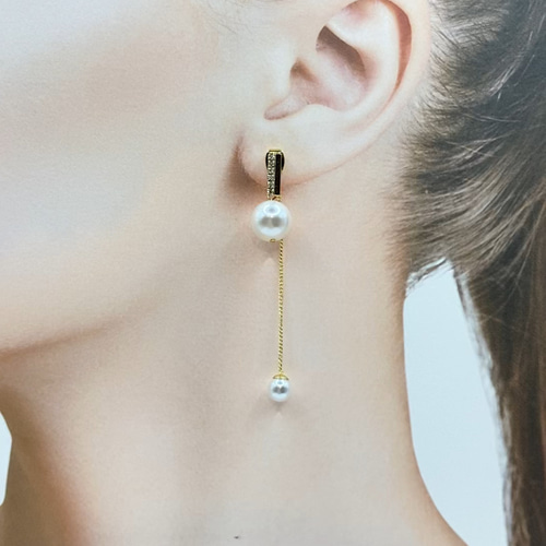 パールとラインストーンのピアス （CHANEL(シャネル) サークル ココ  