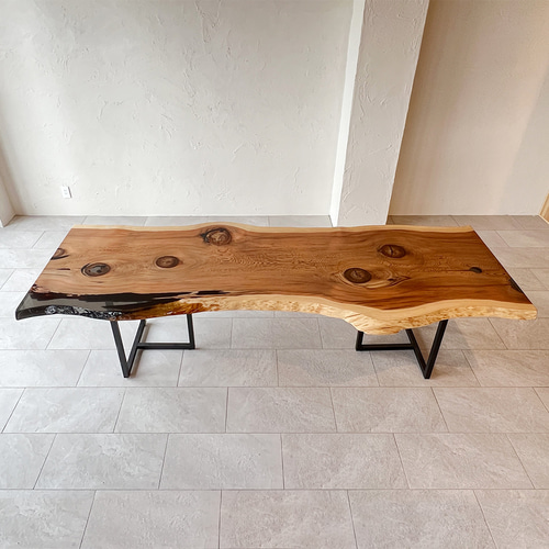 ダイニングテーブル 御山杉 一枚板 レジンテーブル 長方形 銘木屋 幅