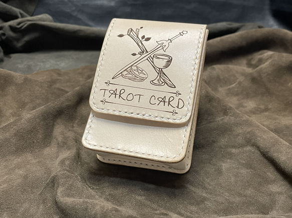 ボタン式タロットカードケース ポケットサイズ 1枚目の画像