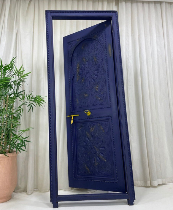 オーダーメイド アーチフレームで装飾されたモロッコのドア お気軽にお問い合わせください