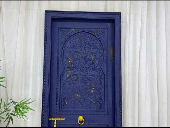 オーダーメイド アーチフレームで装飾されたモロッコのドア お気軽にお問い合わせください