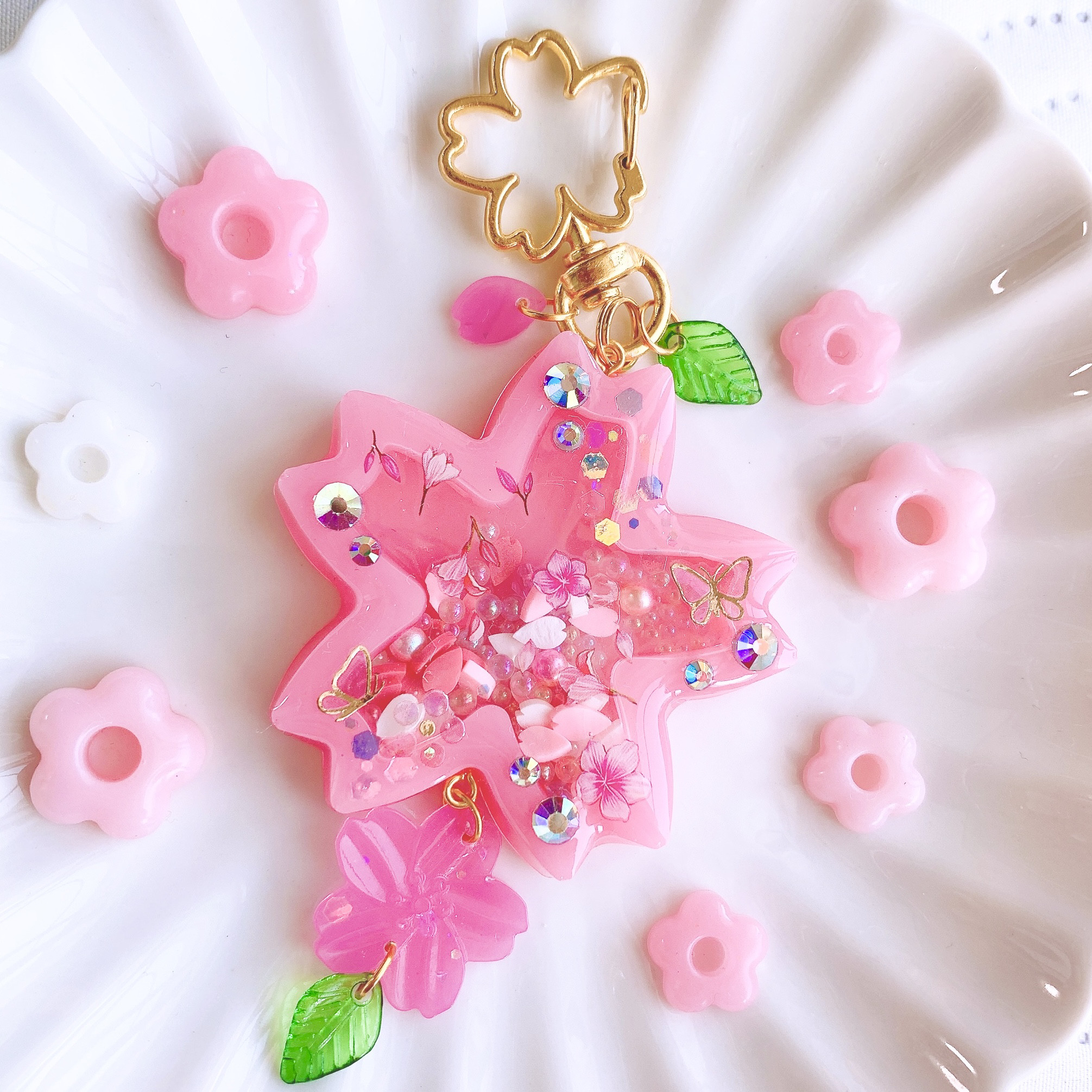 専用ページ レジンキーホルダー 春の桜くまちゃんキーホルダー