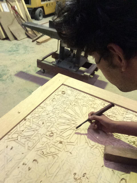 オーダーメイド アーチフレームで装飾されたモロッコのドア お気軽にお問い合わせください