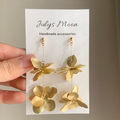 ゴールドの花冠とイヤリングセット FLOWER DEW EARRINGS(2JE0129)K10 イヤリング｜スタージュエリー