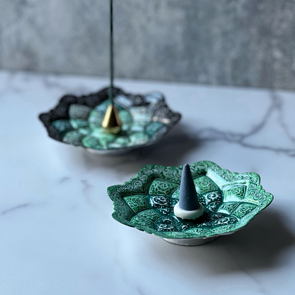 ペルシャのエナメル皿　ジュエリートレイ　飾り皿　Φ11ｃｍ【ミーナーカーリー010-032】 11枚目の画像