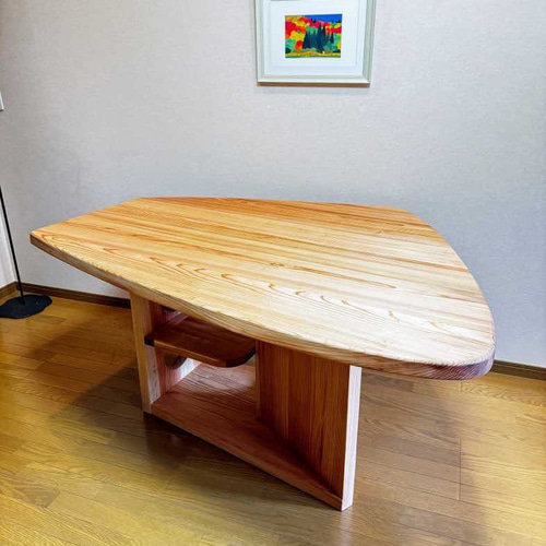 八溝杉 155x113cm 厚材変形型テーブル(M21-1type) ダイニング