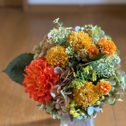元気が出る♪ビタミンカラーの花束 結婚式 ブーケ スワッグ アレンジ  造花  フェイクフラワー  紫陽花 インテリア 2枚目の画像
