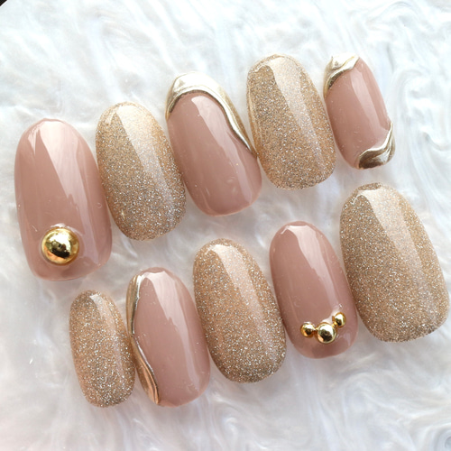 ネイルチップ #43 ピンクベージュ ゴールド フラッシュネイル スタッズ
