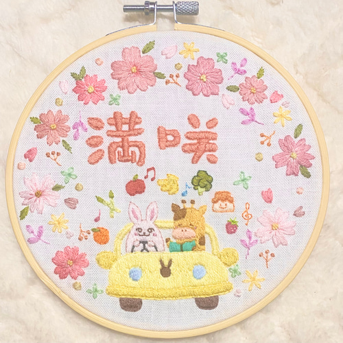 手刺繍で織り成す、ふっくら可愛い刺繍命名書 ꕤ 刺繍 お誕生日 七五三