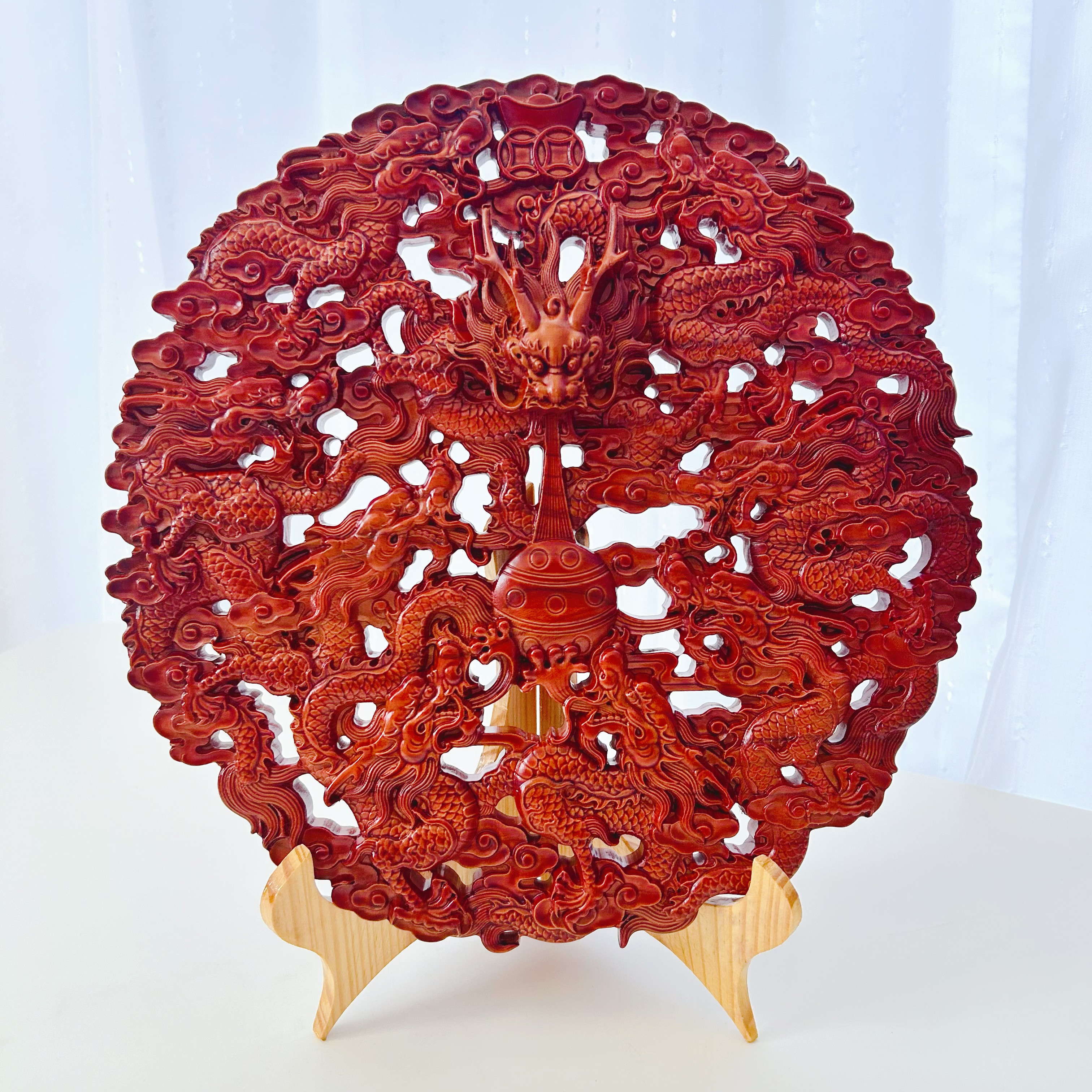 九龍戯珠　桃の木　透かし彫刻　直径29cm 迫力 龍の置物 風水龍招財進宝 運気アップ　スタンド付き