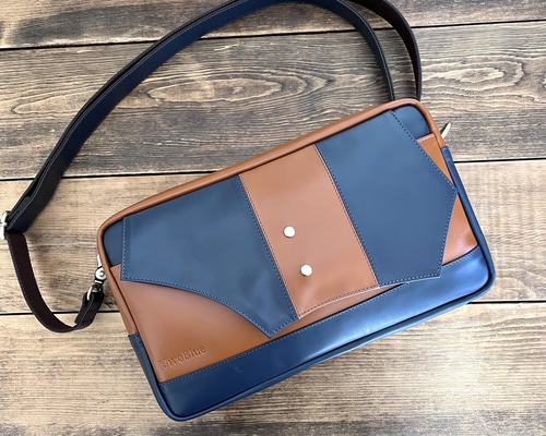 COACH ウエストバッグ　ボディーバッグ　クロス掛け　バイカラー　シボ革　本革 楽天市場】Coach コーチ Crossbady Bag ボディバッグ クロス