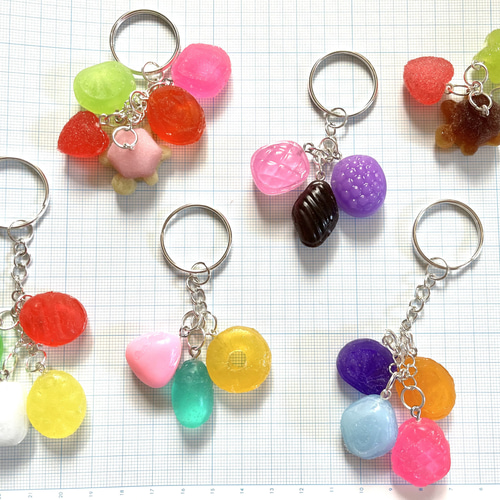 食べられない‼️お菓子なキーホルダー（キャンディ詰め合わせ）各種