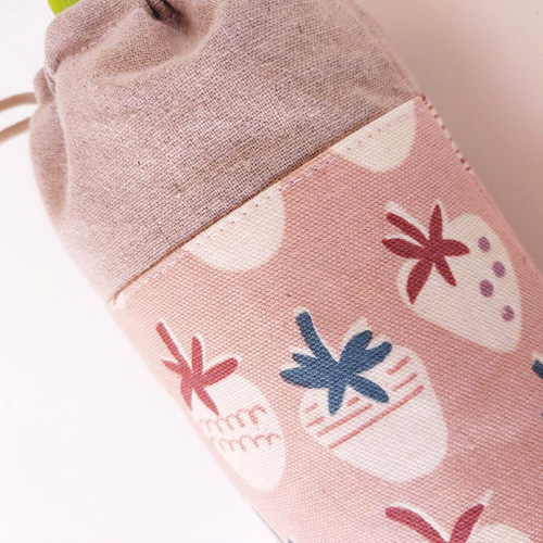 ひやっ！ほか！アルミ保冷保温シート 500ml巾着型ペットボトルカバー