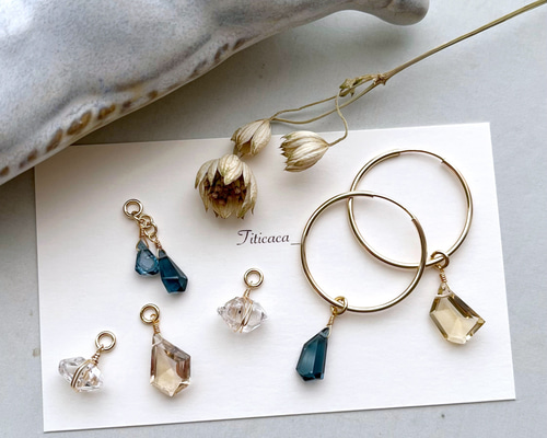 ブルートパーズ ピアスチャーム 大人気！！お作りします！！（天然石と  