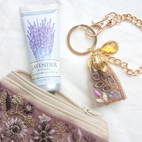 ギフト3点セット【インド刺繍リボン ポケットティッシュケース 付き