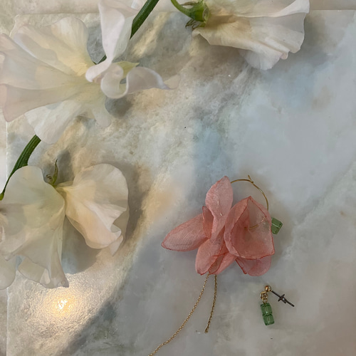 スイートピーアシンメトリーピアス ピアス（フープ） fleurir 通販  