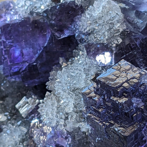フローライトONクォーツ・原石クラスター(蛍石)Fluorite フローライトONクォーツ・原石クラスター(蛍石)Fluorite