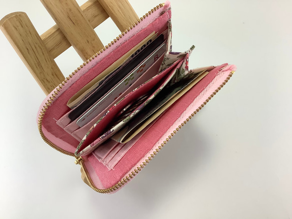 母の日【完成品】ポケット財布　リバティプリント　ナンシーアンビニコ　L字ファスナー 4枚目の画像
