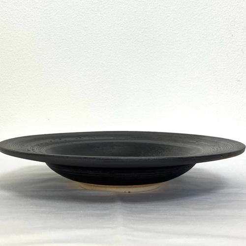 ◎どんな料理も引き立つ奥深い日本の黒◎ 黒柿櫛目リム6寸深皿（くろか