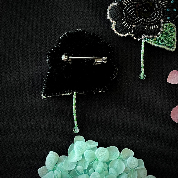 【オリエンタルflower*:ஐ ஐver.3】糸とビーズとスパンコールのブローチ 7枚目の画像