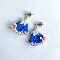 バイオリン　ビーズ刺繍ブローチNO.2 バイオリン ビーズ刺繍ブローチNO.2