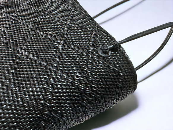 『送料無料』楕円　黒 アタバッグ アタ製　ラタン　手編み　カゴバッグ かごバッグ 籠 7枚目の画像