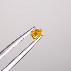 天然ファンシーヴィヴィッドオレンジイエローダイアモンド0.138ct 8枚目の画像