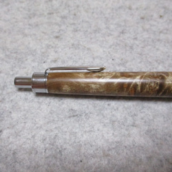 楓(カエデ)瘤　ブドウ杢　キヌカオイル仕上げ　木軸ボールペン　　　 9枚目の画像