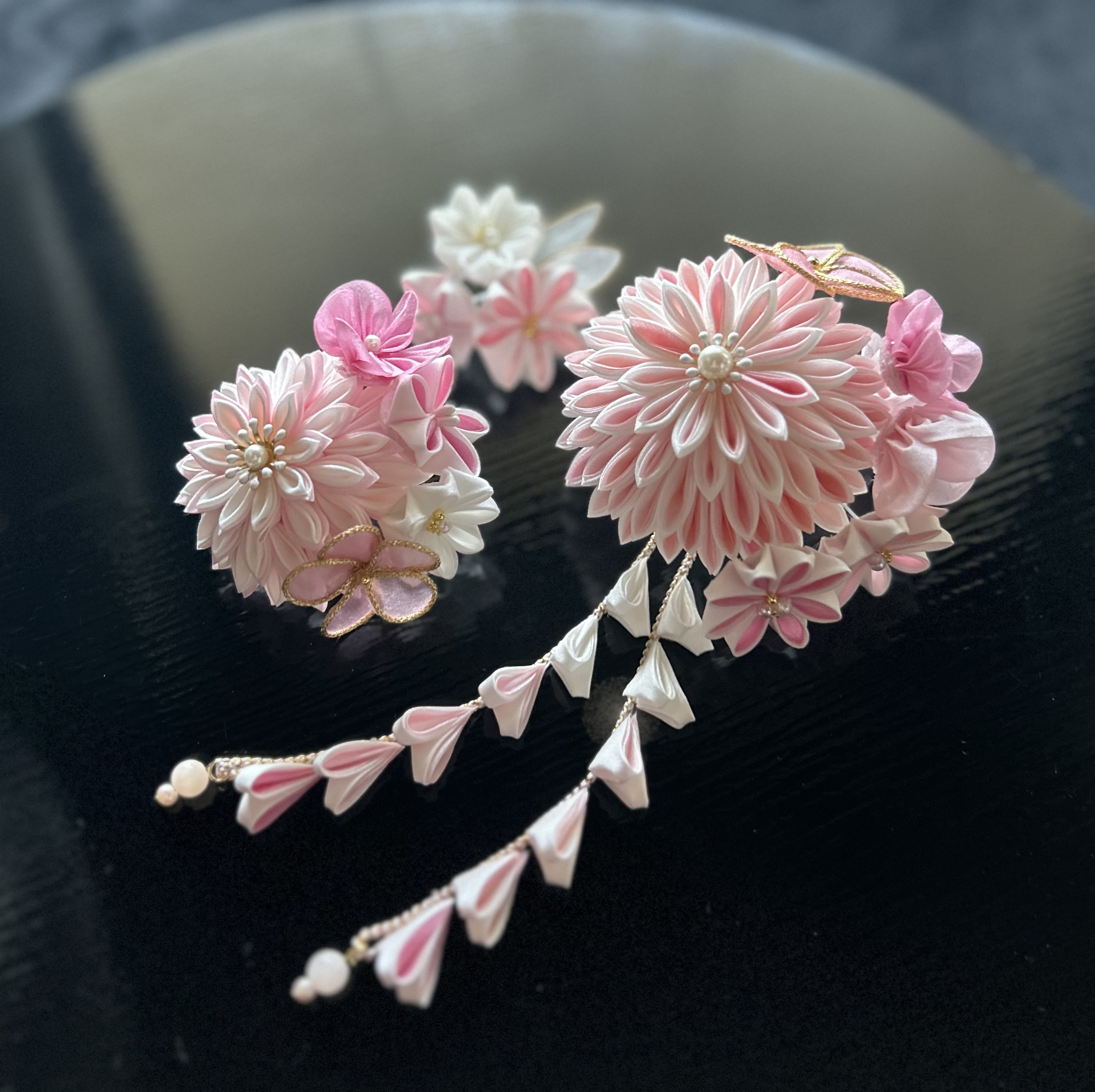 つまみ細工　成人式髪飾り（桜色、ピンク）