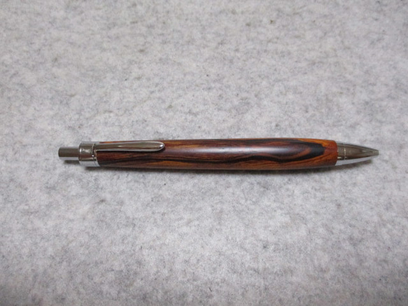 ココボロ　ワシントン条約規制材　キヌカオイル仕上げ　木軸ボールペン  　希少材　 1枚目の画像