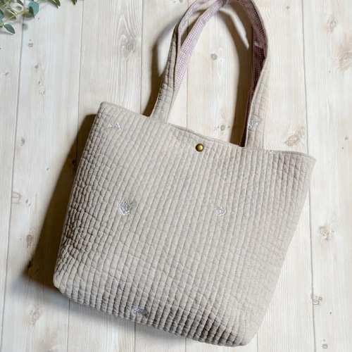 ナチュラルな刺繍生地とレースのヌビバッグ トートバッグ cat and mint