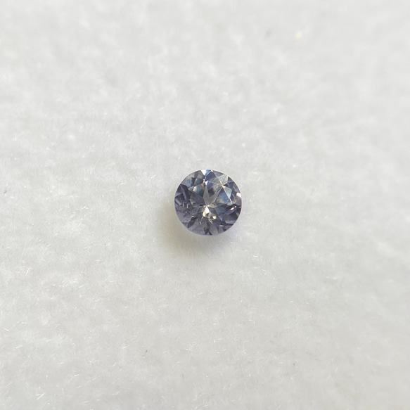 カラーチェンジガーネット 約0.08ct 約2.5mm マダガスカル産 3枚目の画像