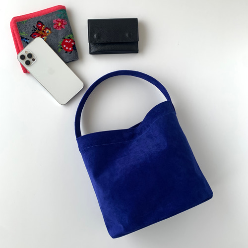 荷物をポンポン放り込みたいあなたへ♡」長財布が横に入る本革ワン