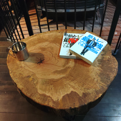 丸太の輪切りテーブル　ローテーブル 3枚目の画像
