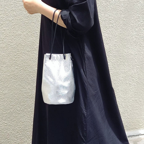 長財布が入るミニドローストリングバッグ◇高級イタリアンレザー