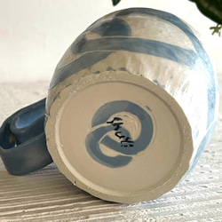 藍白交纏造型握把咖啡杯_陶器馬克杯 第3張的照片