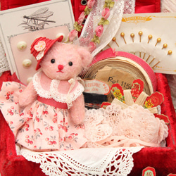 小さな小さなドレスベア♡ピンクのモヘア製テディベア　アンティーク素材で作ったドレスとお帽子 8枚目の画像