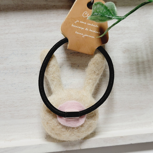 羊毛フェルトヘアゴム☆ウサギちゃん ヘアゴム ～hatci ～ 通販