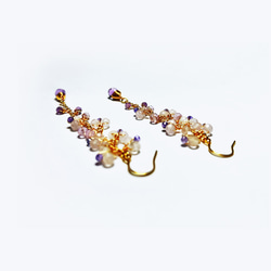 【Ruosang】【Sui Shi Ji】White Vine。藤の花。アメジスト。半貴石のイヤリング。 14Kゴールドフィルド 2枚目の画像