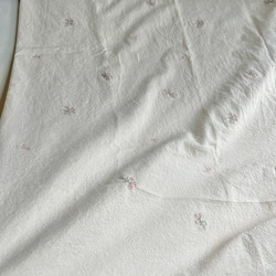 original cotton刺繍生地（花束とリボンの刺繍）　2色から選択　韓国生地 5枚目の画像