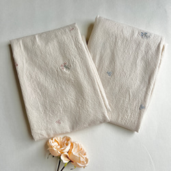 original cotton刺繍生地（花束とリボンの刺繍）　2色から選択　韓国生地 2枚目の画像